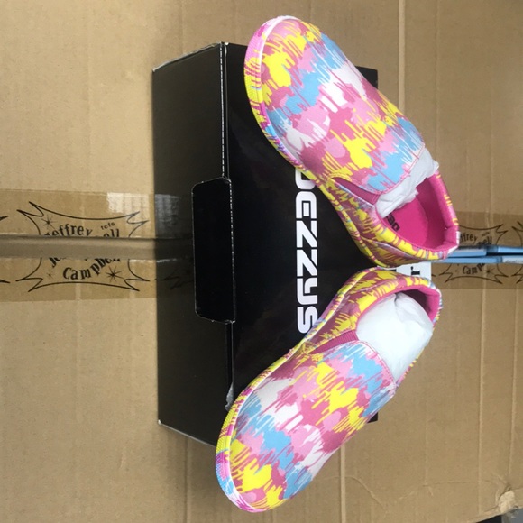 Dezzys Slip On- Melted Ice Cream- Size 11c - Picture 1 of 4